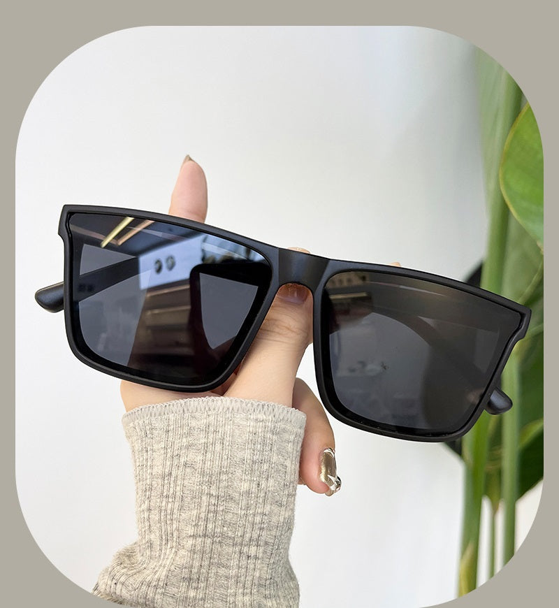 ECOTREK Black Retro Square Sunglasses – Lightweight UV380 Fashion Shades for Men & Women LX10